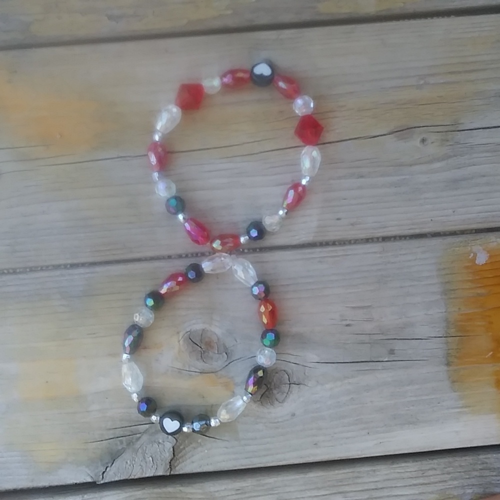 Matching bracelets. - Picture 5 of 6